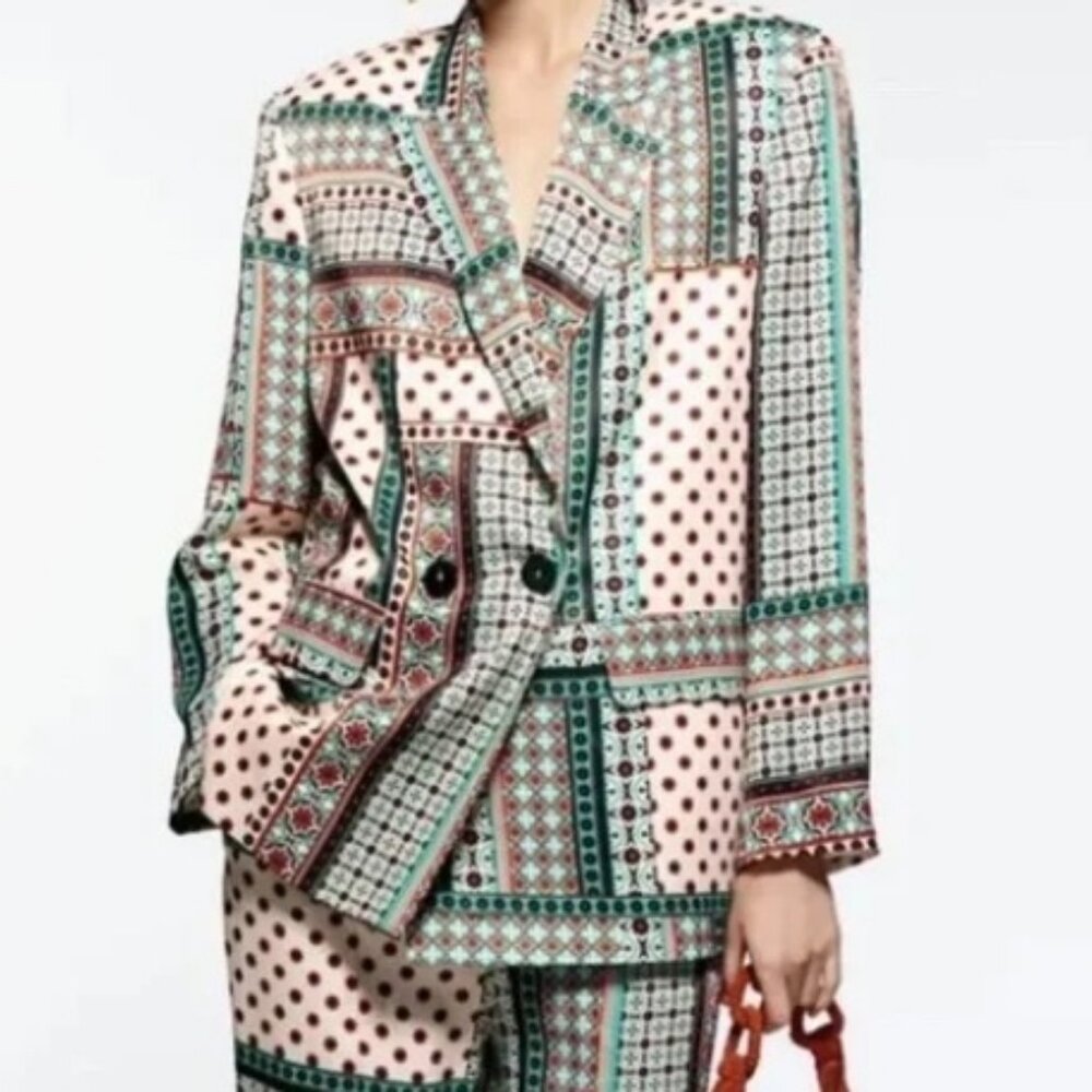 Zara Lightweight Patchwork Mosaic Tile Print Suit, Size Large, EUC - Picture 12 of 12